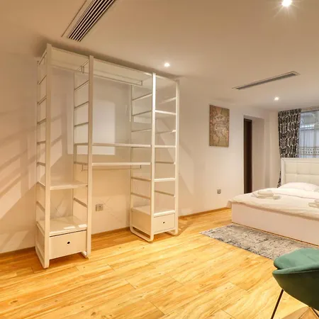 Massive 3 Bedroom Apartment In Sector 1 Bucharest